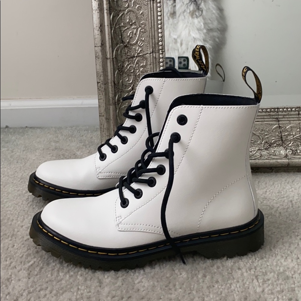 Dr. Martens LUANA